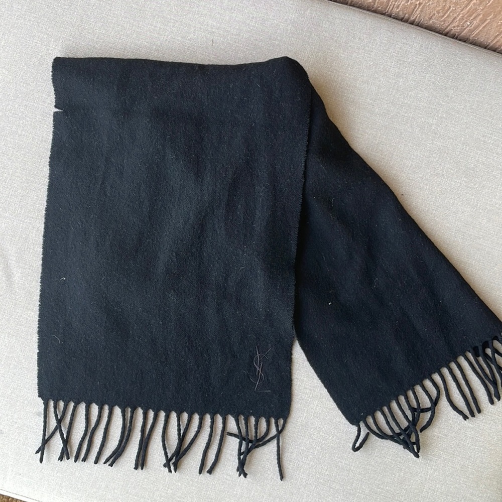 YSL Yves Saint Laurent scarf - Picture 4 of 7